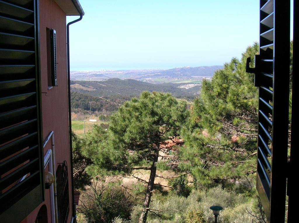 Hotel Il Poggetto Castellina Marittima Eksteriør billede