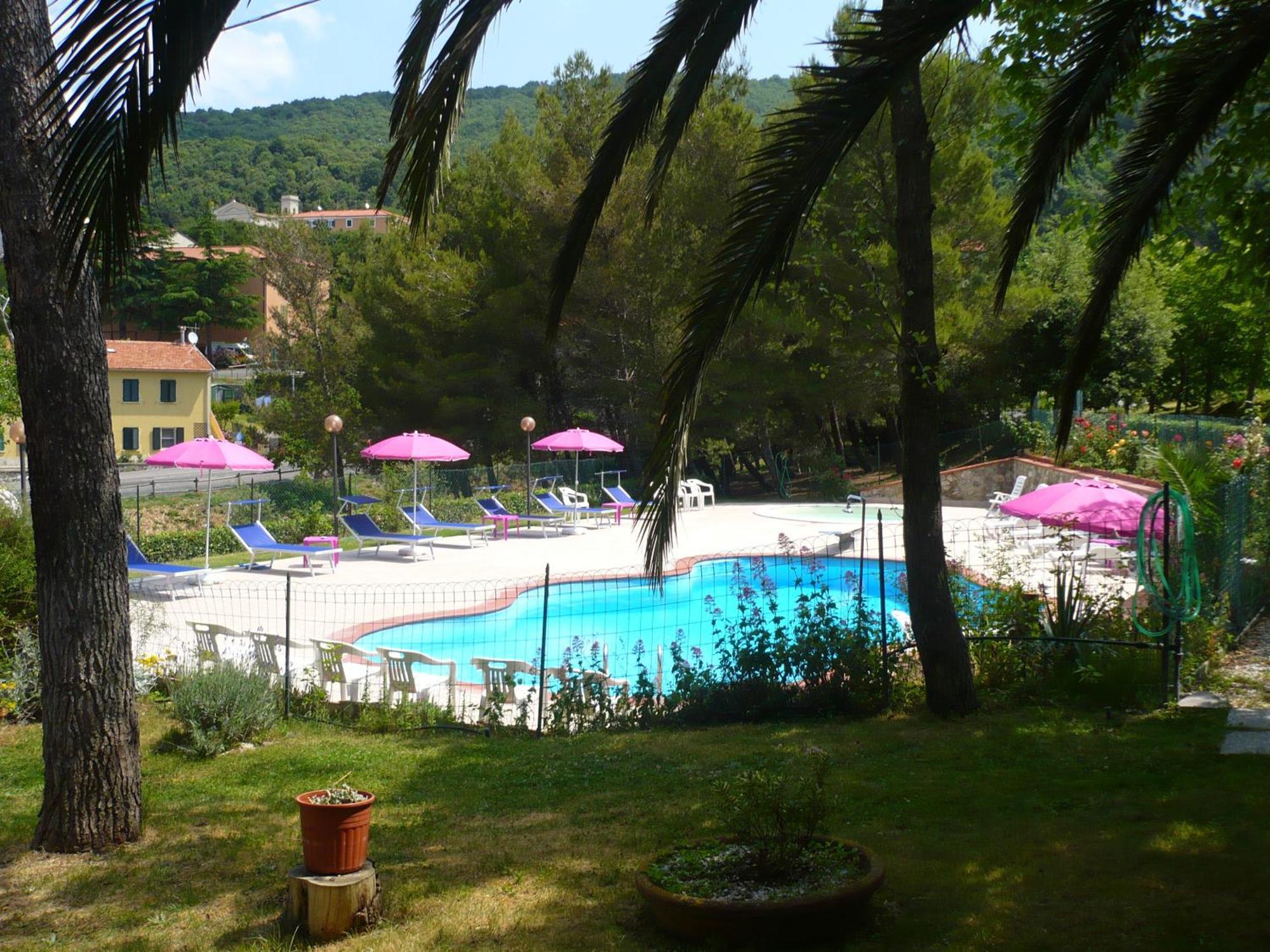 Hotel Il Poggetto Castellina Marittima Eksteriør billede