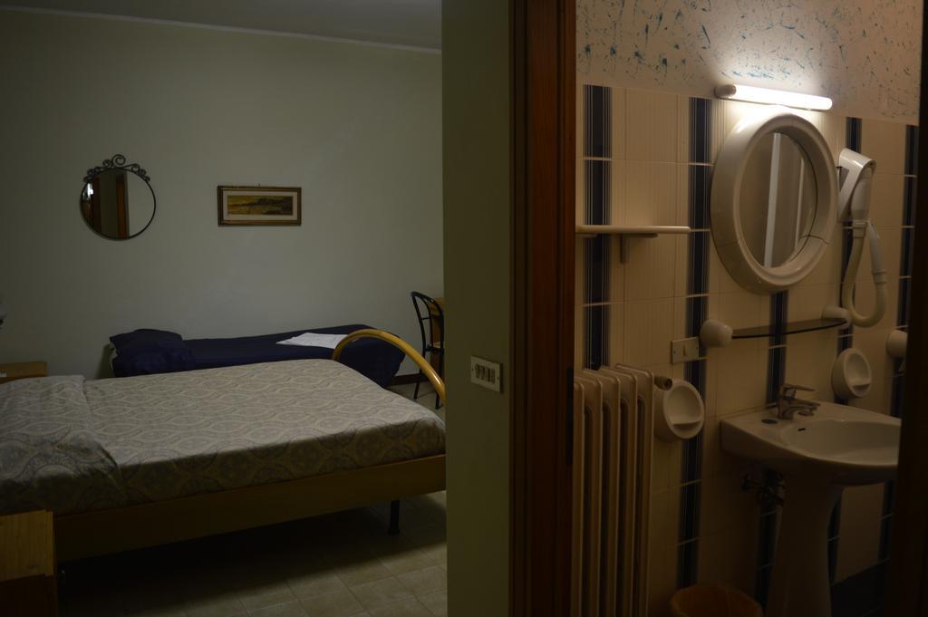 Hotel Il Poggetto Castellina Marittima Eksteriør billede