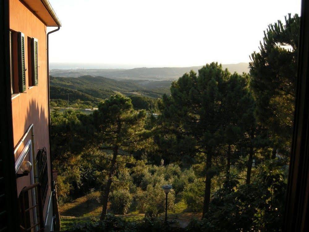 Hotel Il Poggetto Castellina Marittima Eksteriør billede